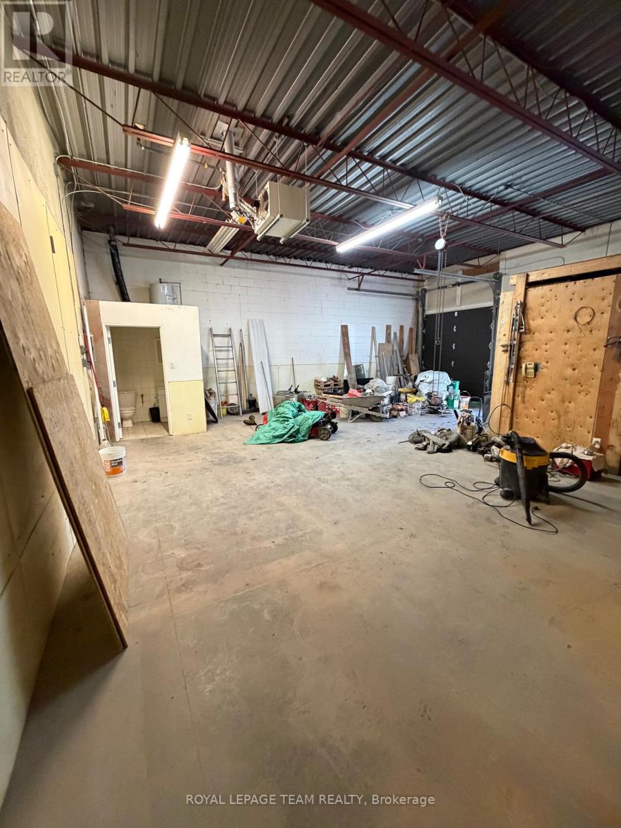 11 - 174 COLONNADE ROAD