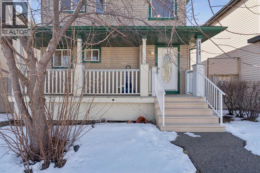 111 Luxstone Crescent SW