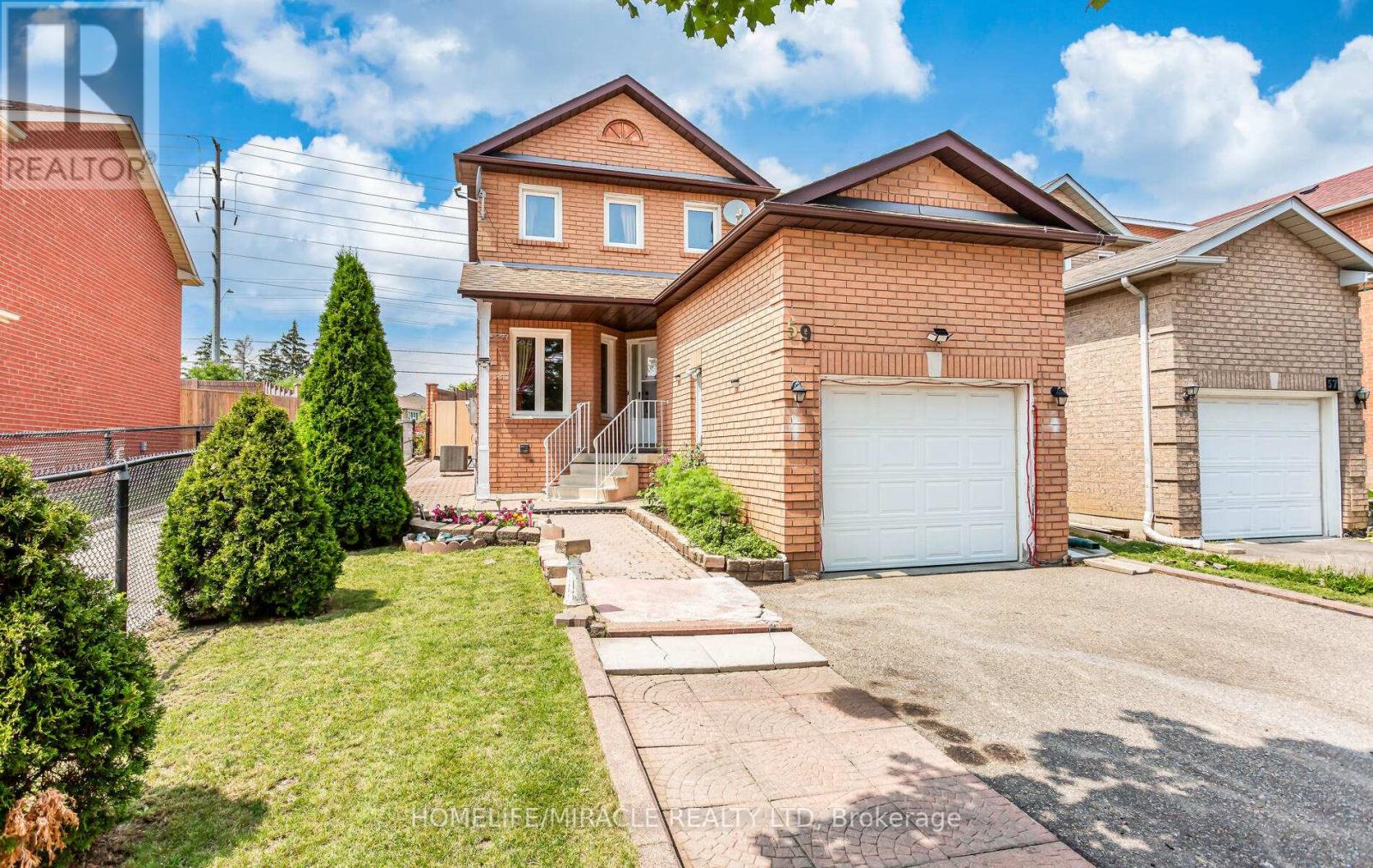 Photo 1 of 34 — 59 Cranberry Crescent, Brampton, ON L6Y4P7