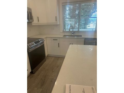 6 45608 BERNARD AVENUE|Chilliwack Proper West Chilliwack BC V2P1H8