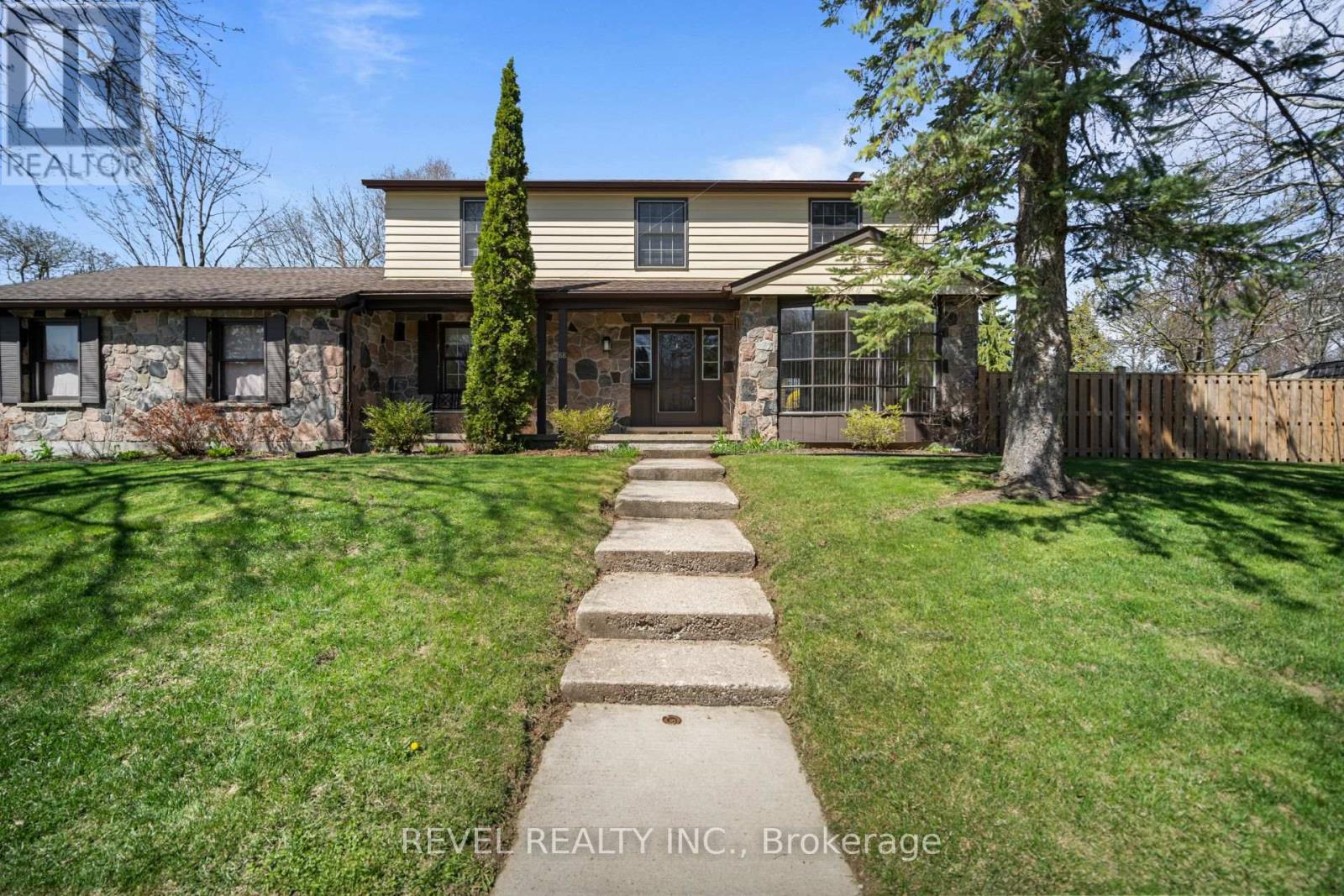 88 CULHAM DRIVE W