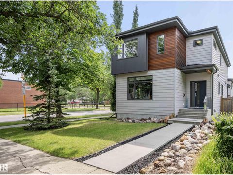 9803 74 AV NW Edmonton AB T6E1G1