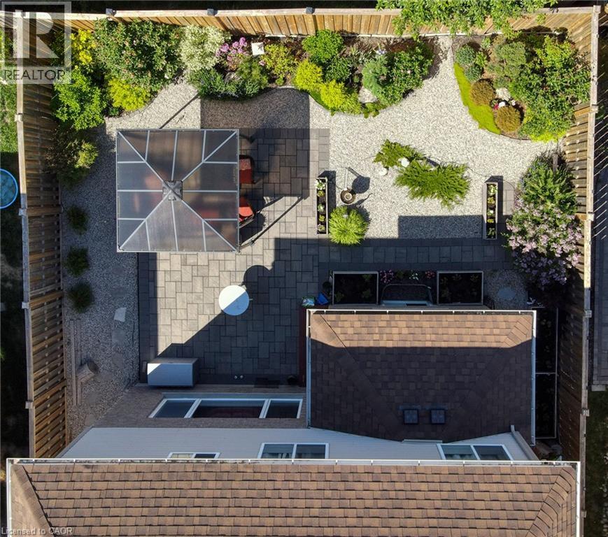 130 COOPERSHAWK Street