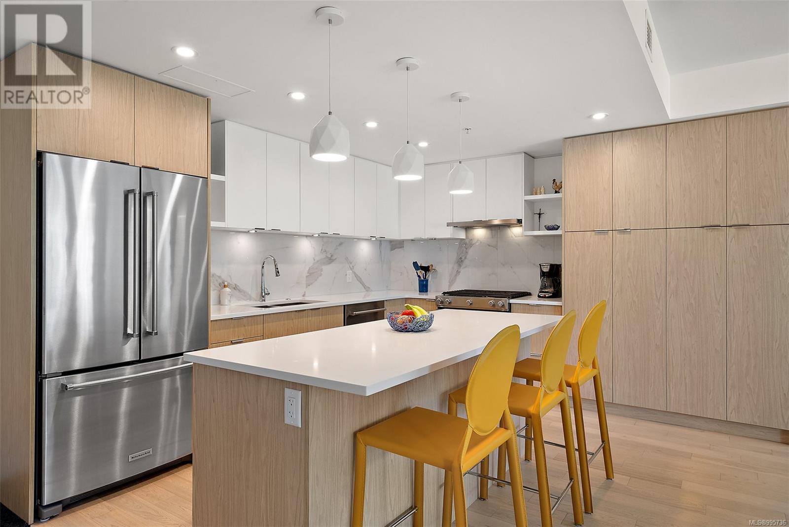309 5120 Cordova Bay Rd