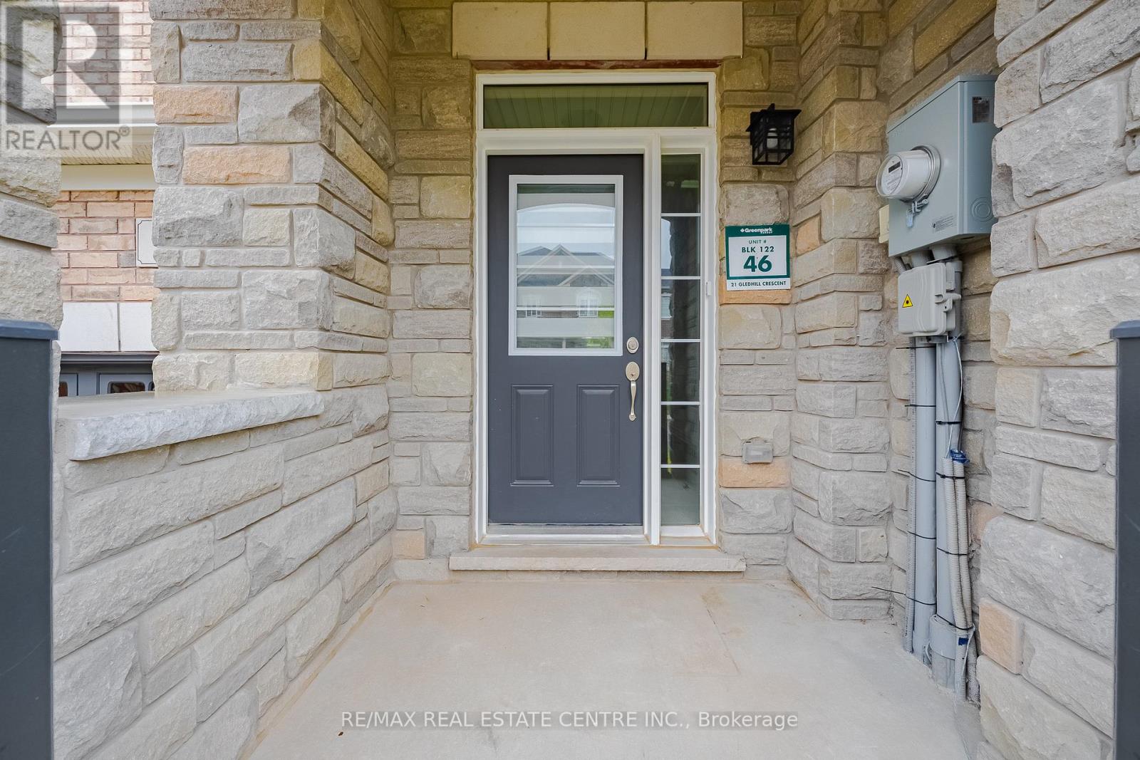 21 GLEDHILL CRESCENT