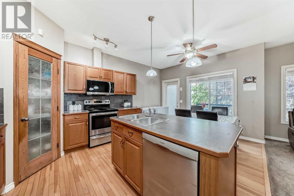 116, 100 Coopers Common SW