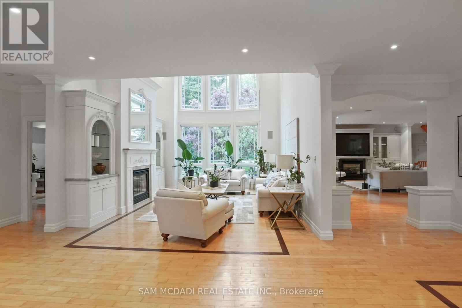 1382 ALDO DRIVE