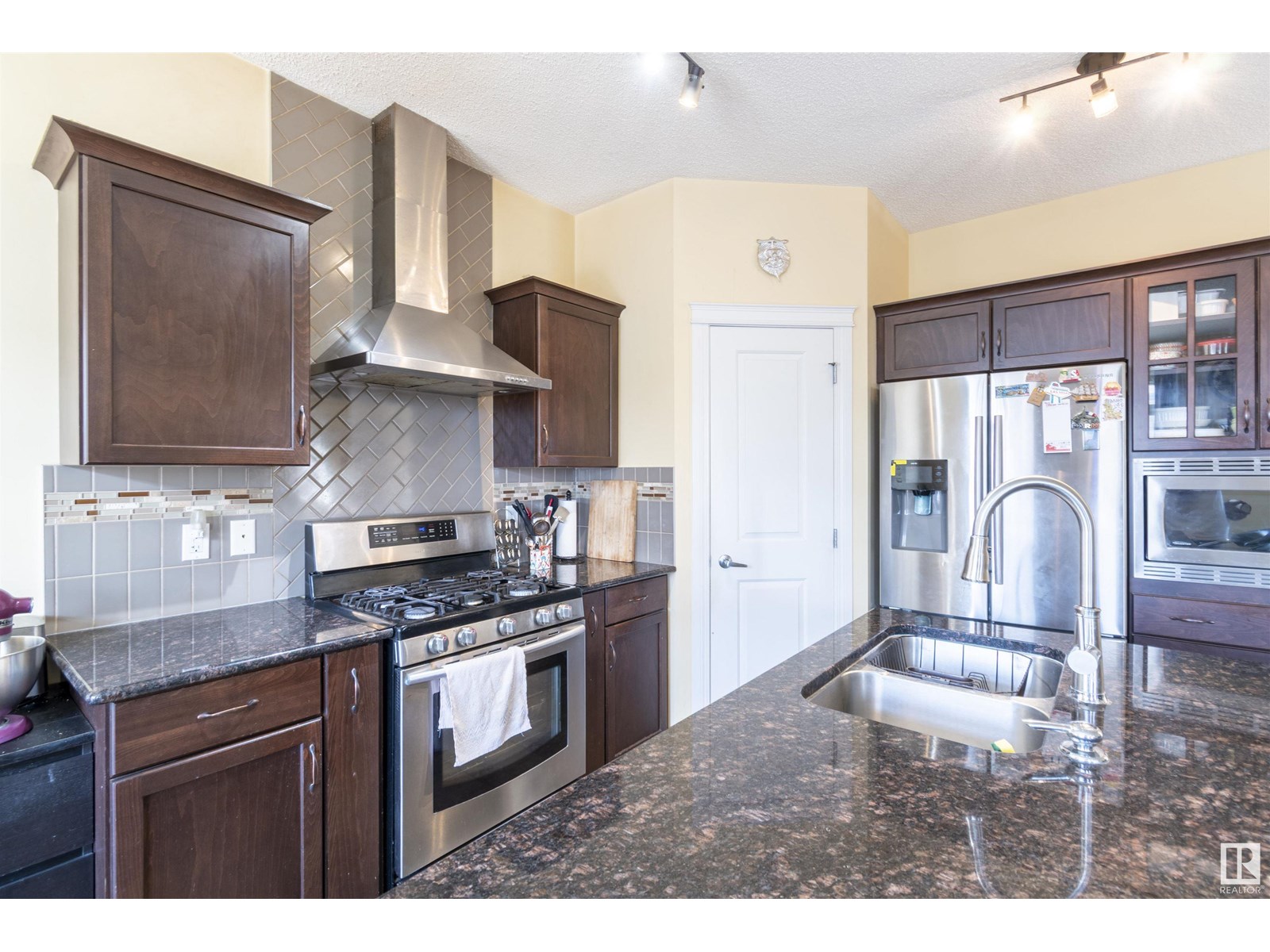 1840 56 ST SW