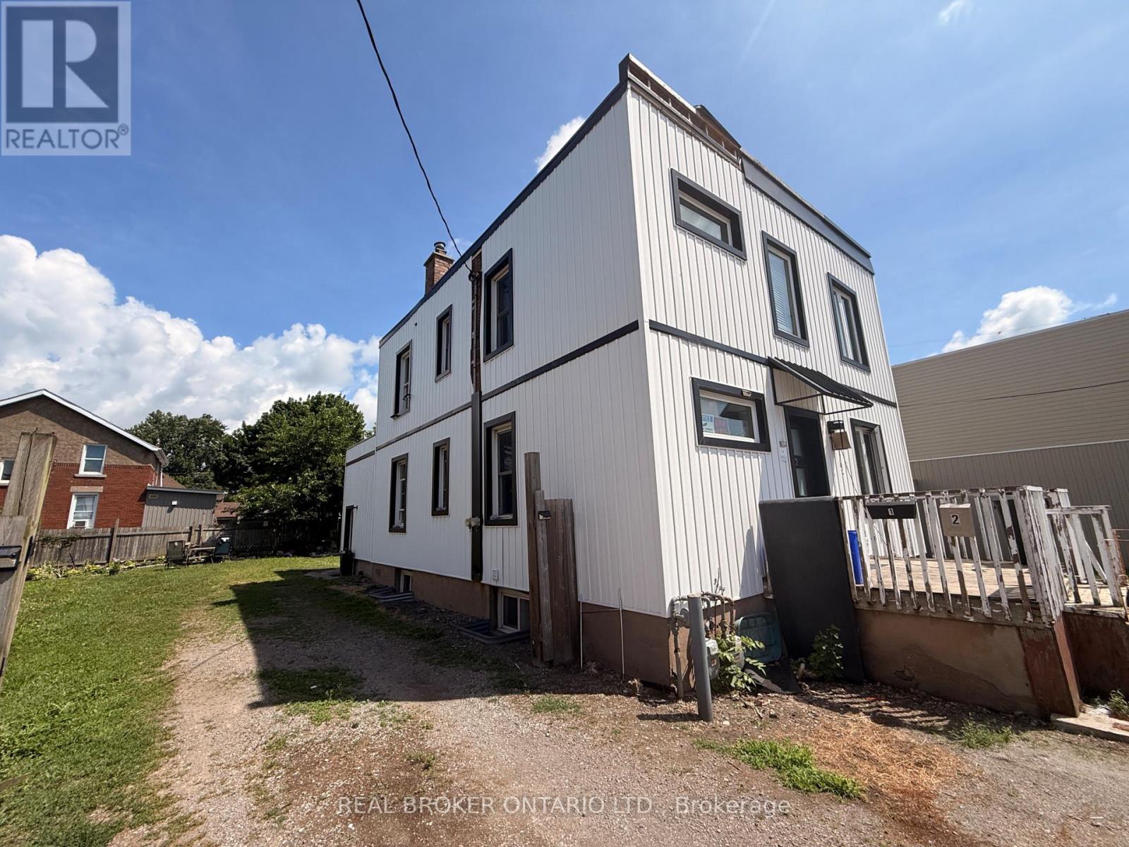 462 EAST MAIN STREET