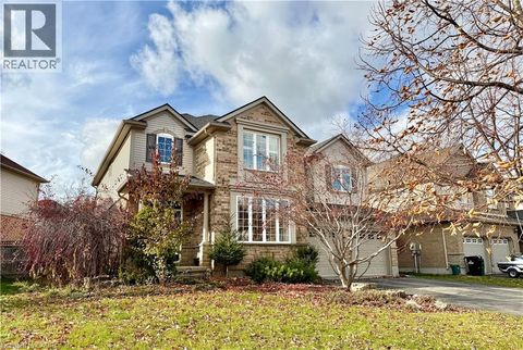 711 CEDAR BEND Drive Waterloo ON N2V2R2