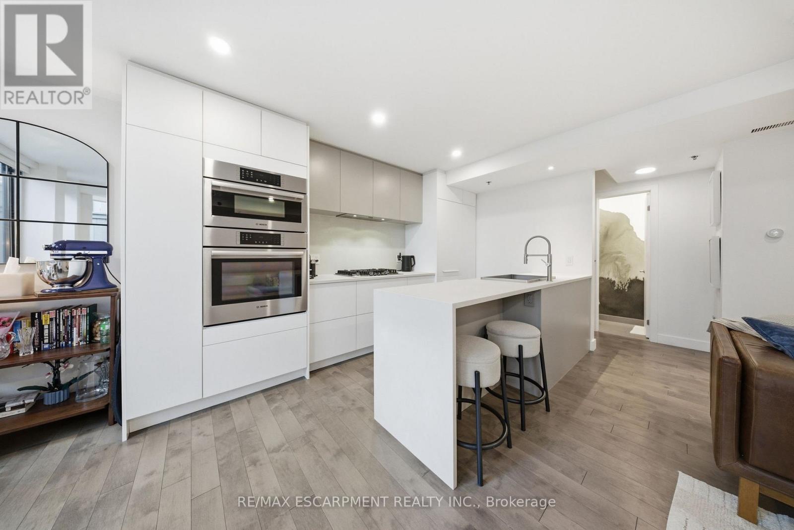 Photo 1 of 29 — TH1 - 127 QUEEN STREET E Unit TH1, Toronto (Church-Yonge Corridor), ON M5C1S3