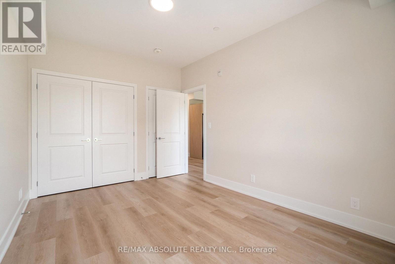 412 - 12 THOMAS STREET S