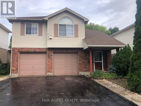 562 ERINBROOK DRIVE Kitchener ON N2E3M8