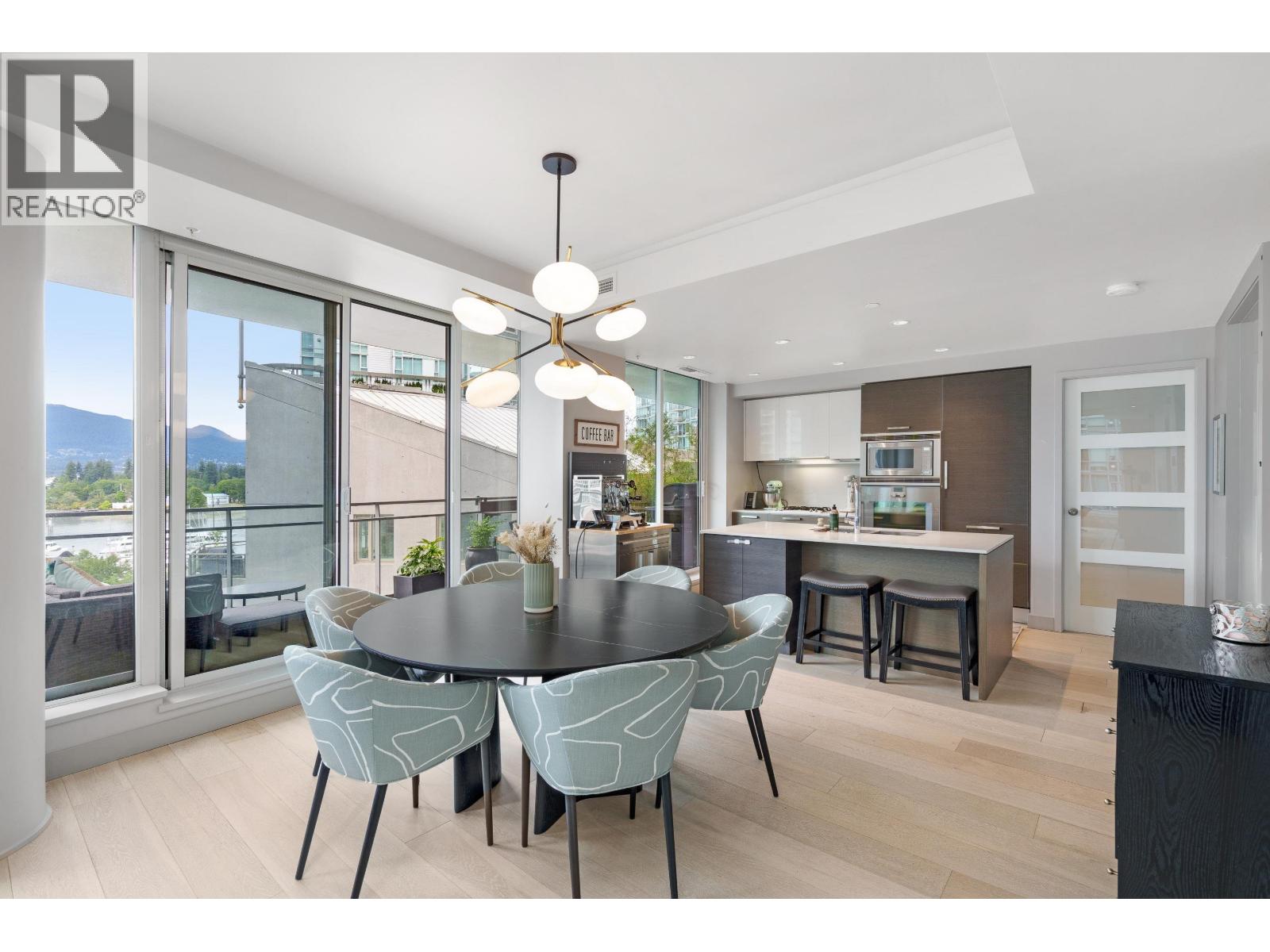 601 1499 W PENDER STREET