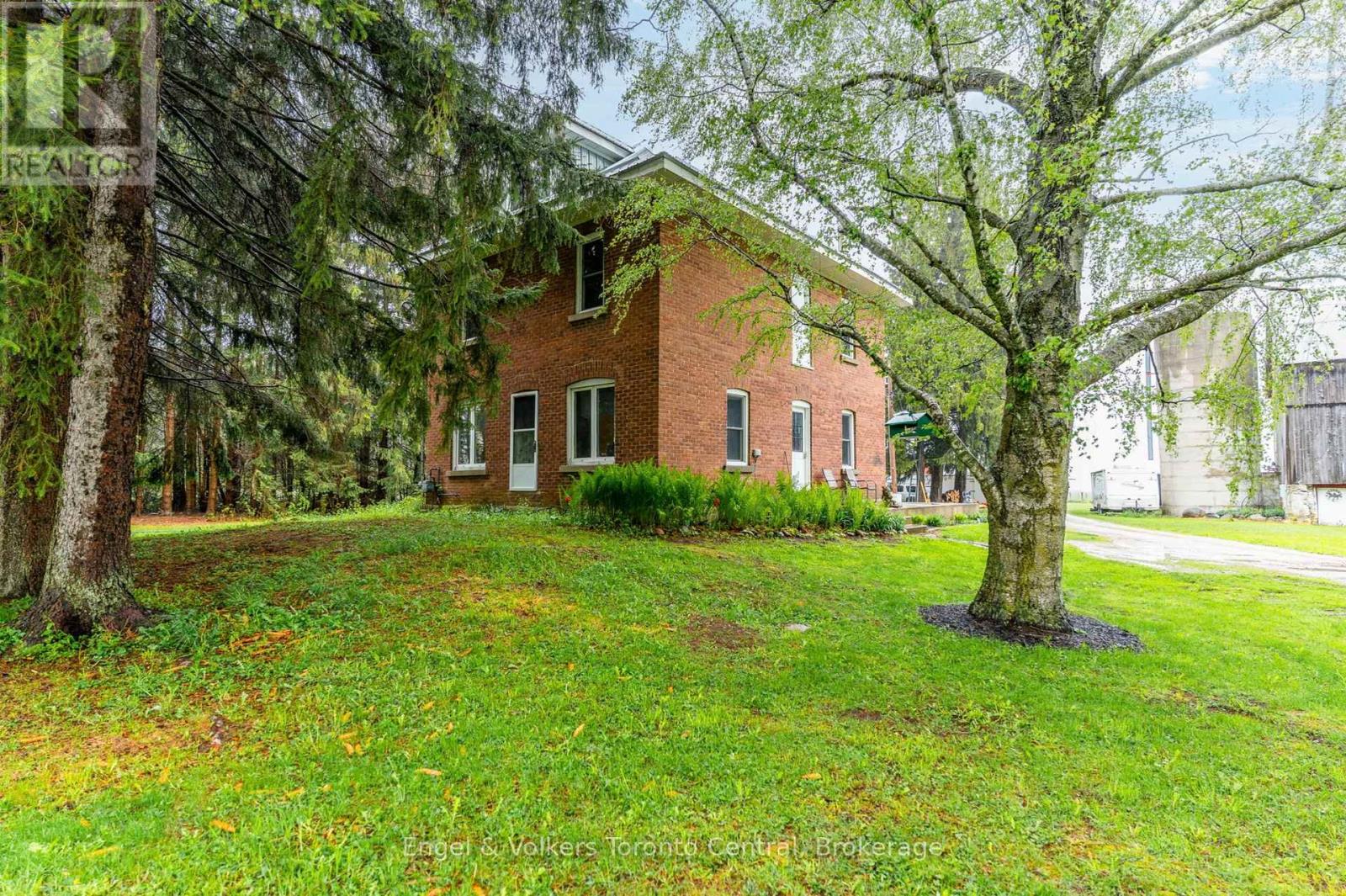 145693 GREY RD 12 ROAD