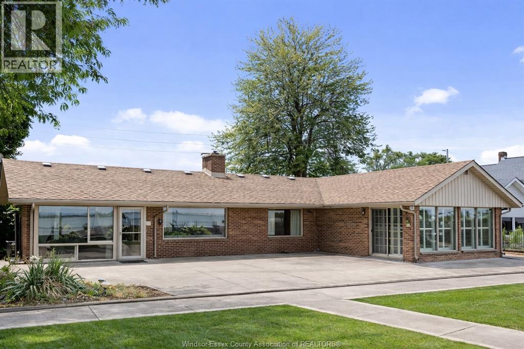 8280 Riverside Dr East