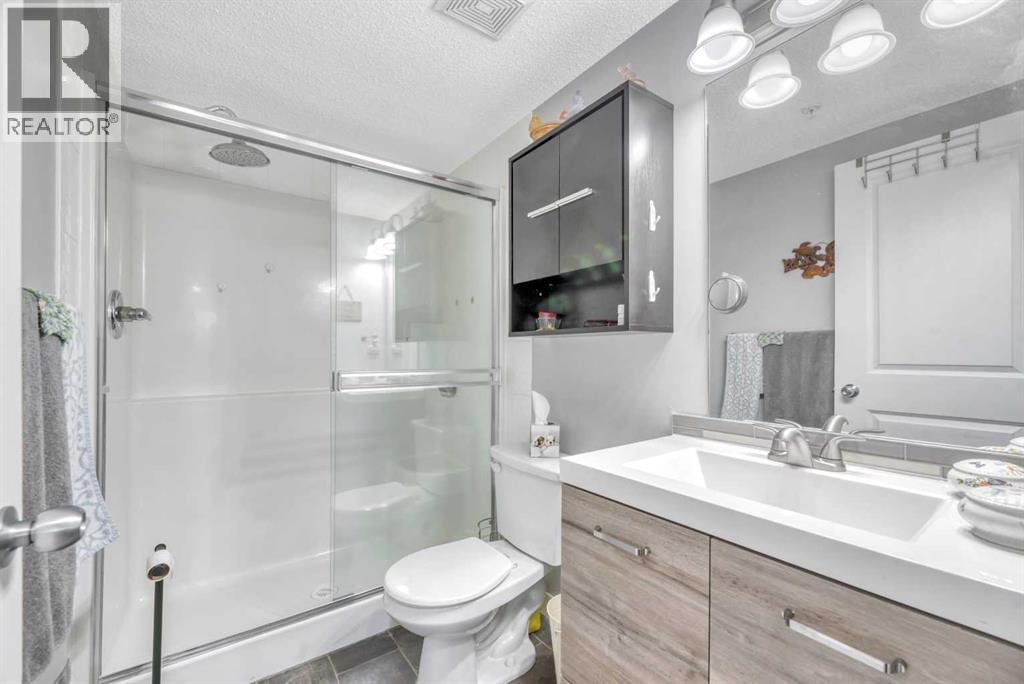 8109, 403 Mackenzie Way SW