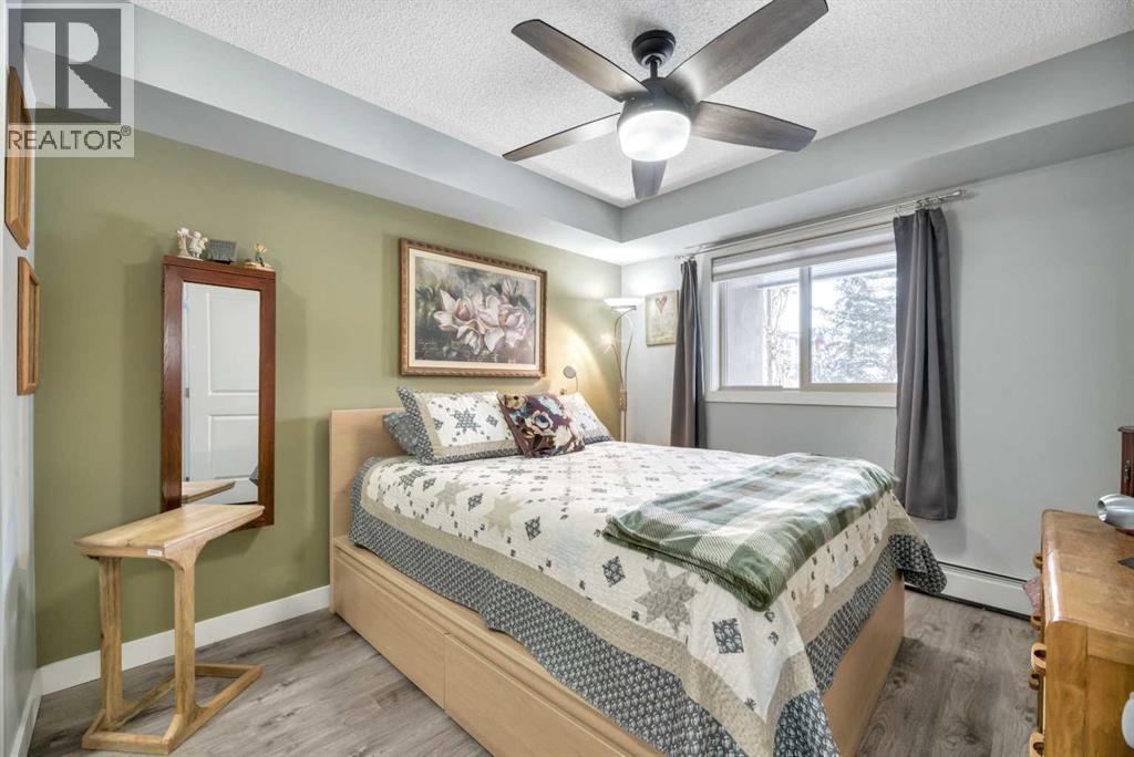 8109, 403 Mackenzie Way SW