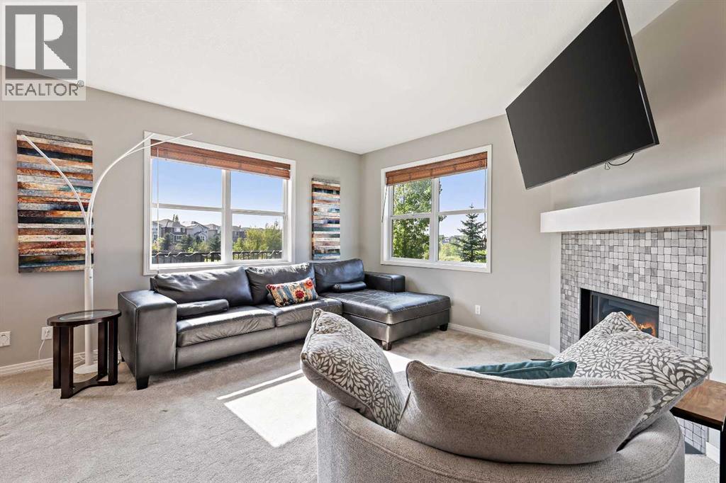 415 Auburn Bay Avenue SE