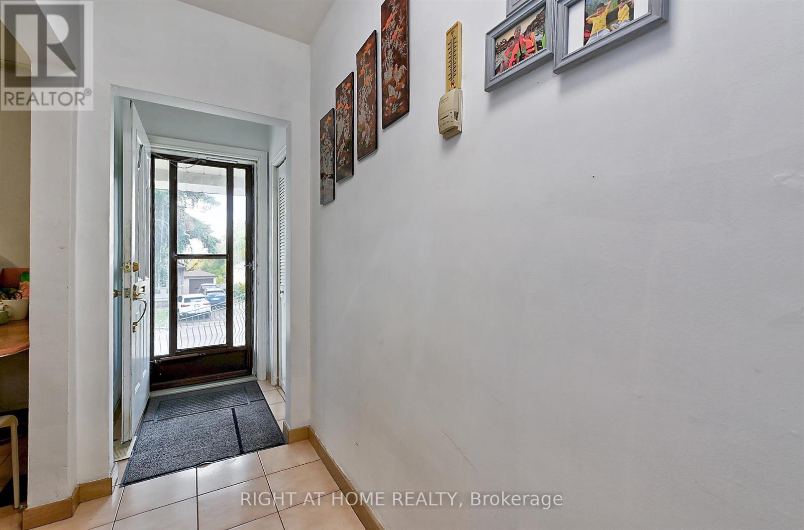 34 WILLIAM CRAGG DRIVE