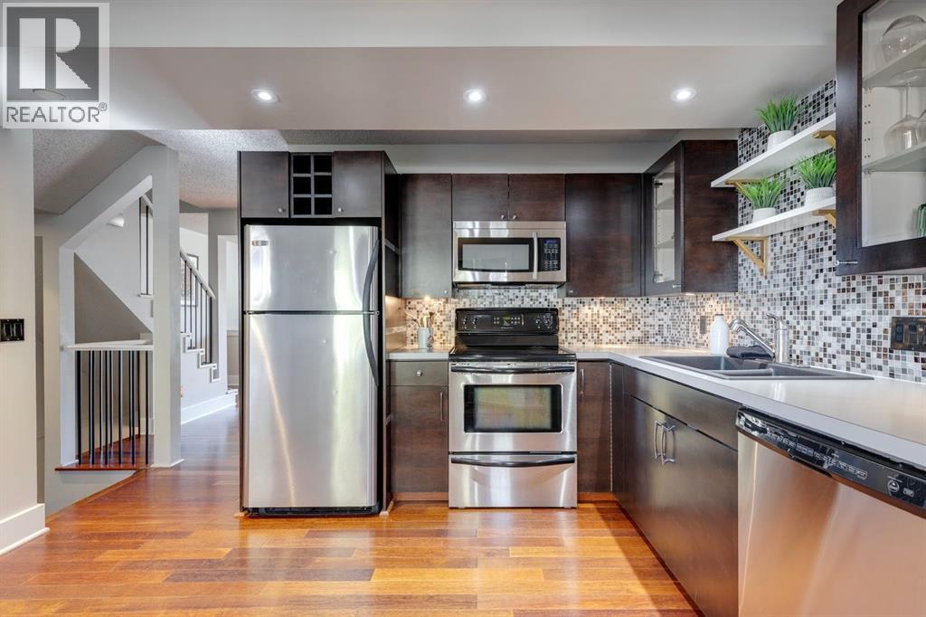 246 Christie Park Mews SW