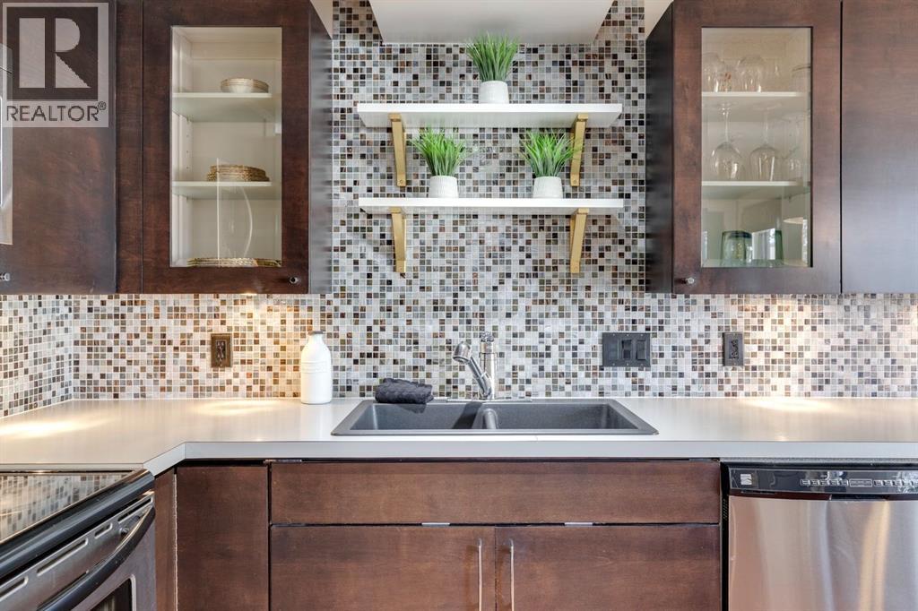 246 Christie Park Mews SW