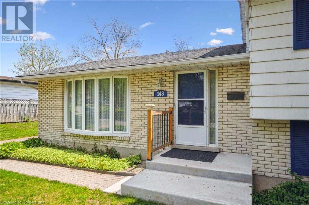 148 PEPPERWOOD Crescent
