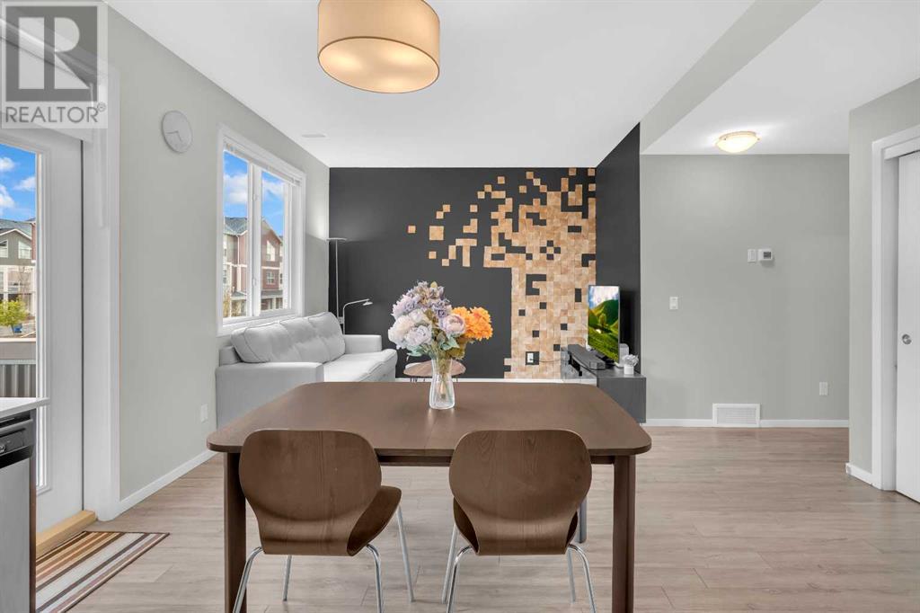 201, 315 Redstone NE