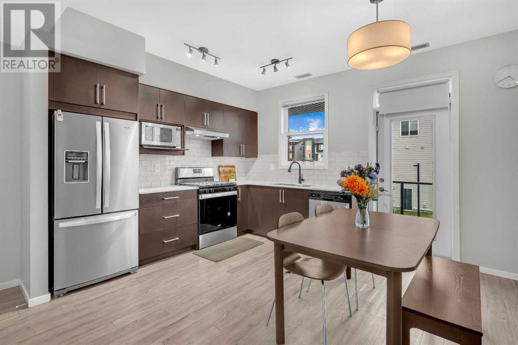 201, 315 Redstone NE