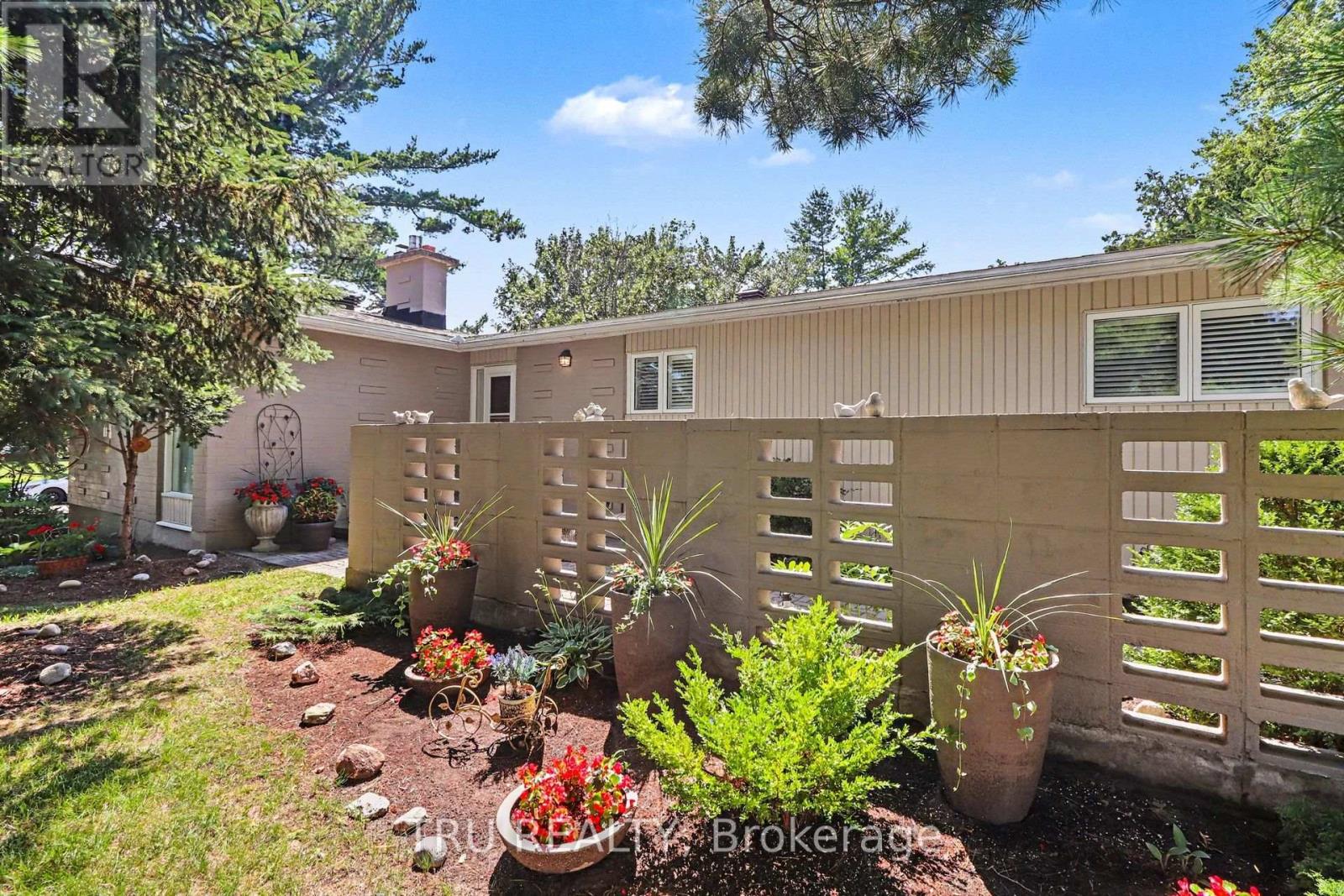 1174 CAMEO DRIVE