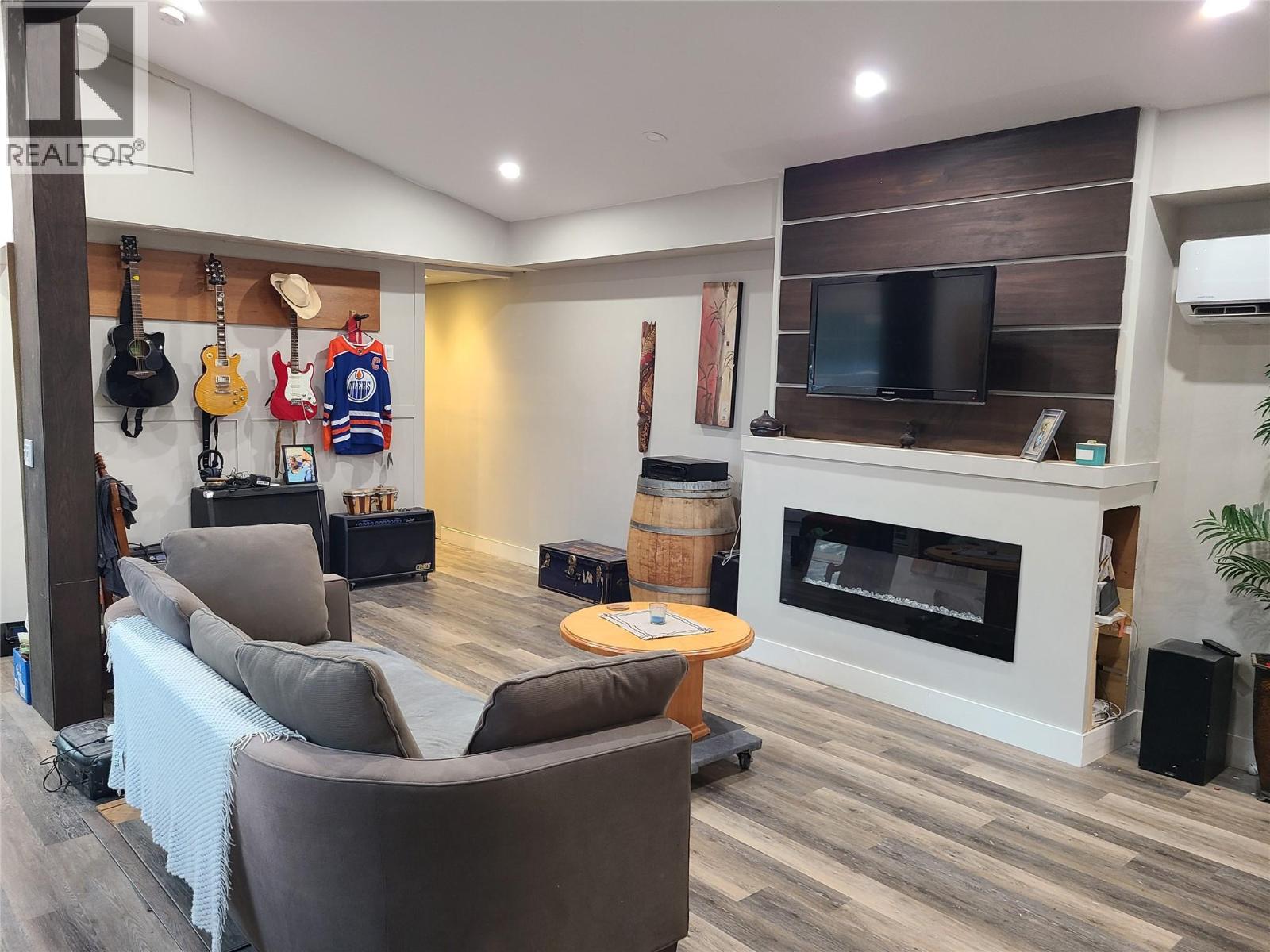 1999 Highway 97S Unit# 14