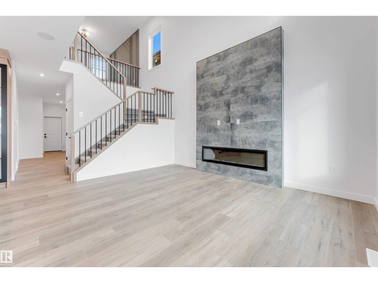 22 MEADOWGROVE LD