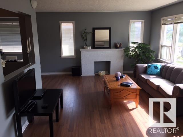 11815 122 ST NW