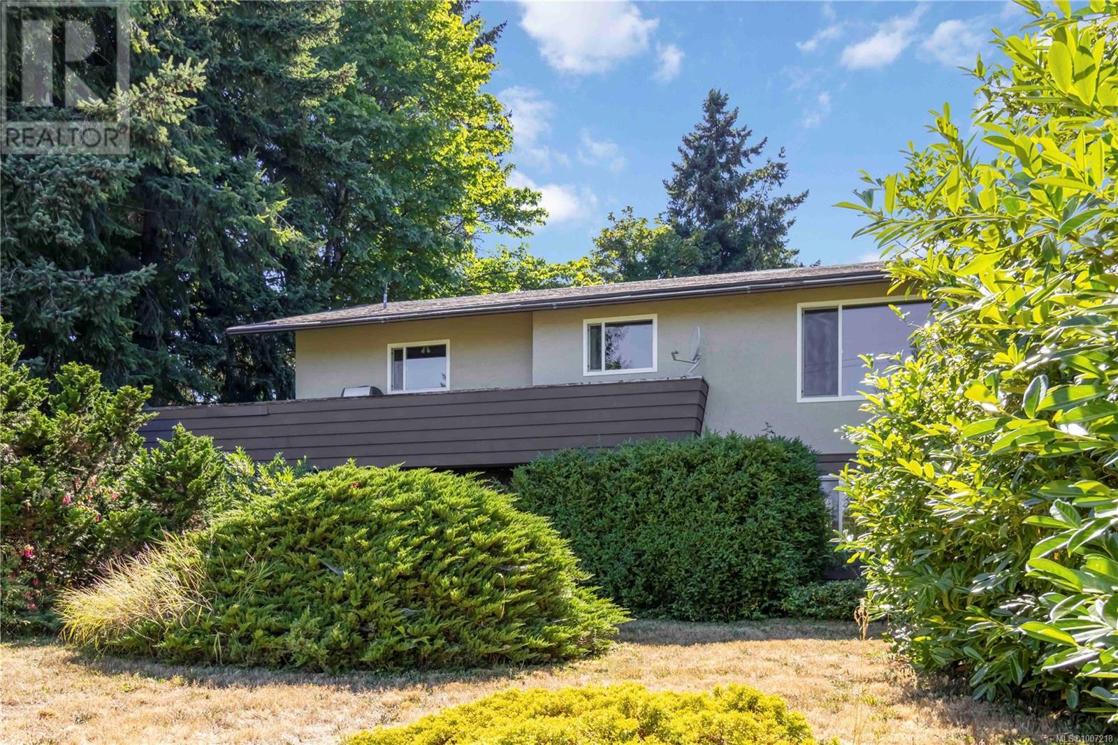 6390 Conconi Pl