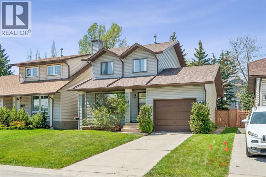 47 Cedargrove Way SW