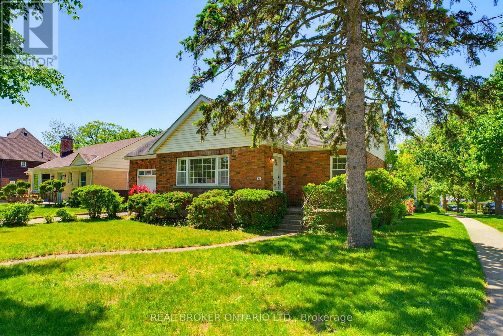30 LINCOLN AVENUE