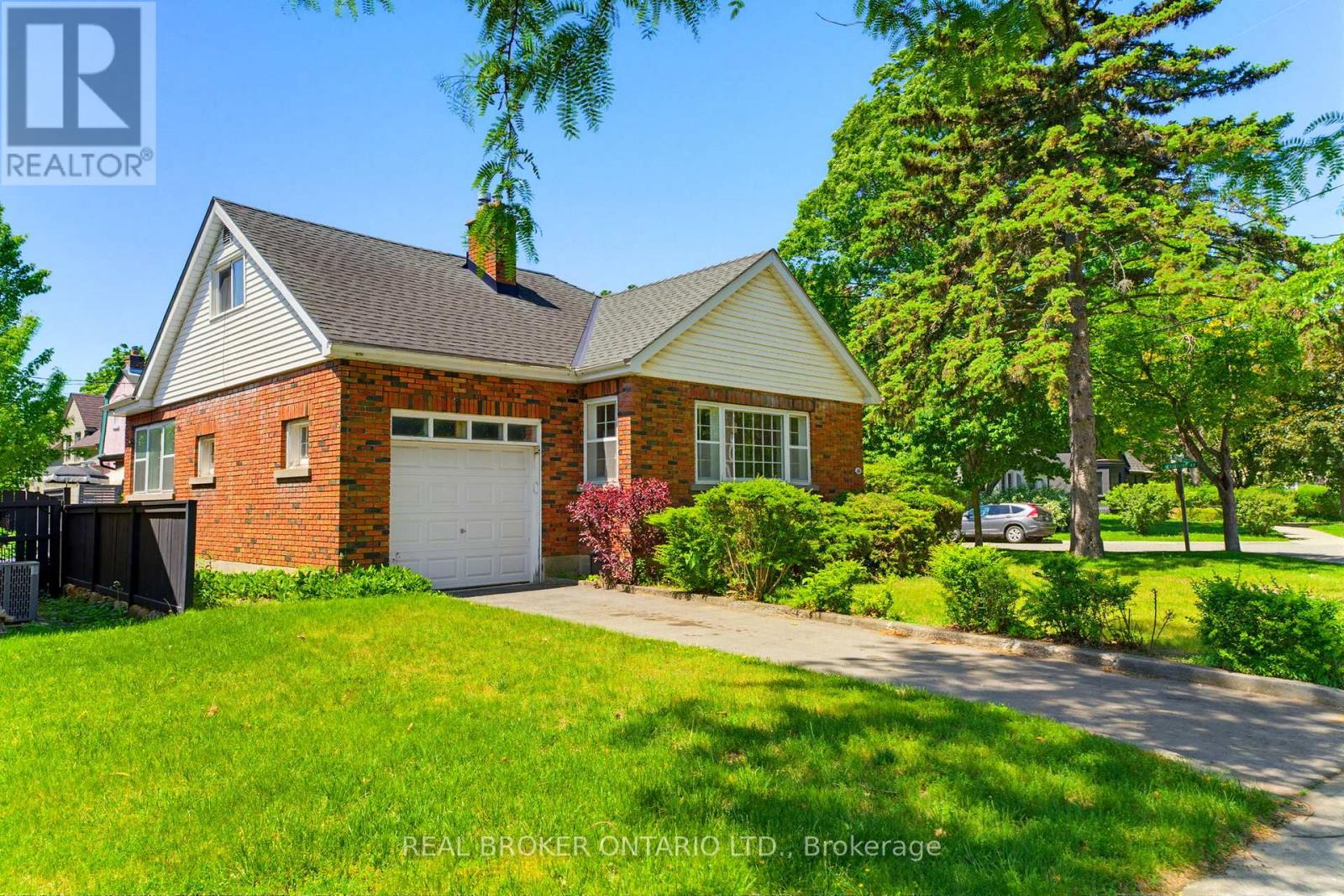 30 LINCOLN AVENUE