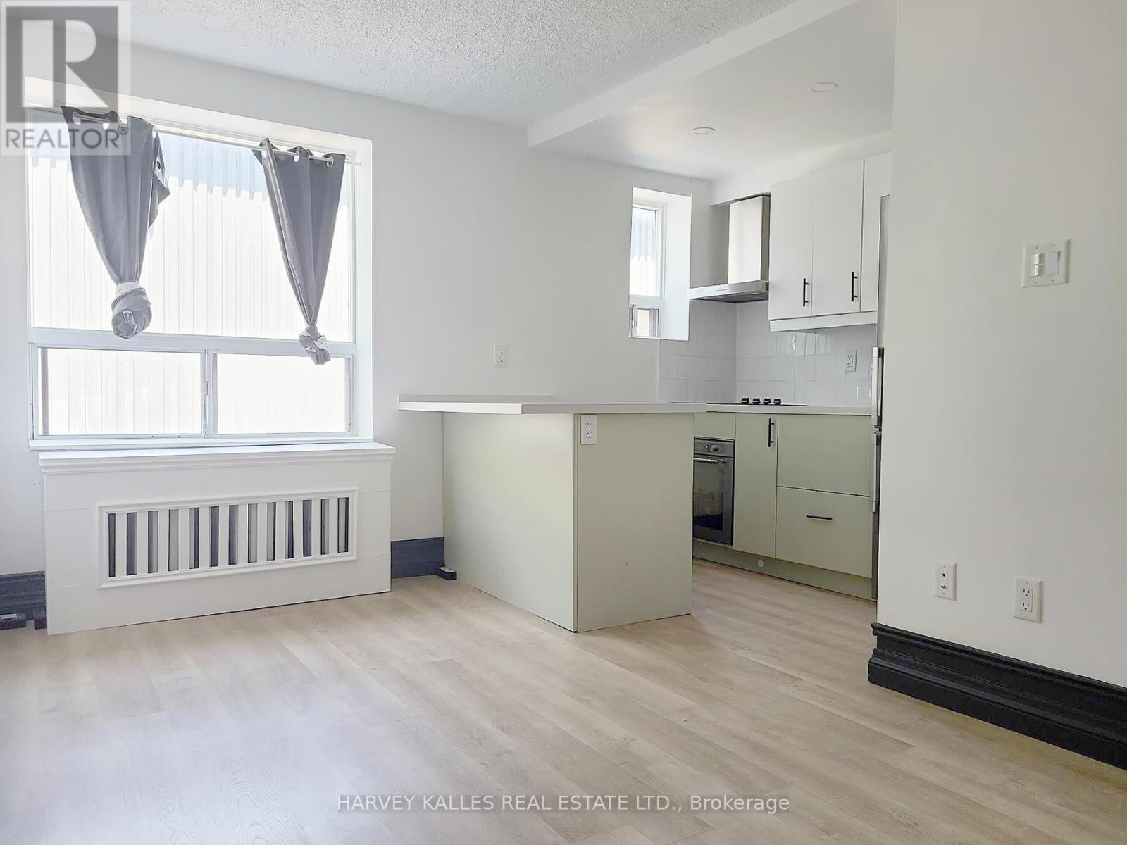 102 - 204 KINGSTON ROAD