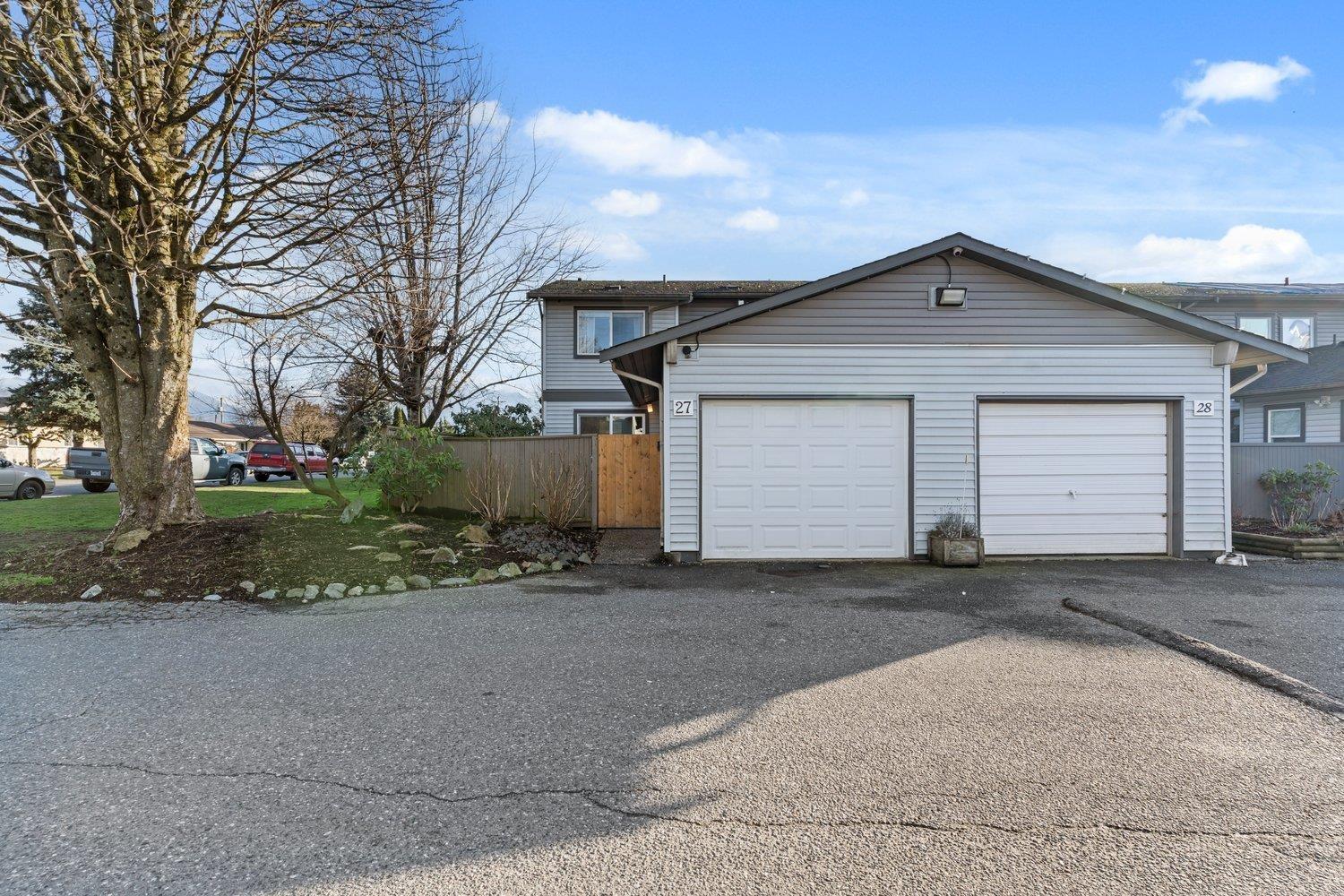 27 46689 FIRST AVENUE|Chilliwack Proper East