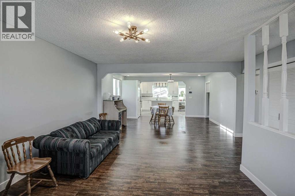 11 Ogmoor Crescent SE