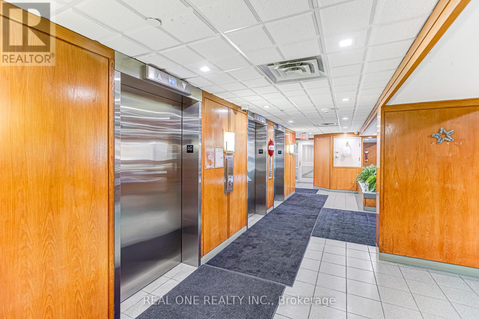 1612 - 410 MCLEVIN AVENUE