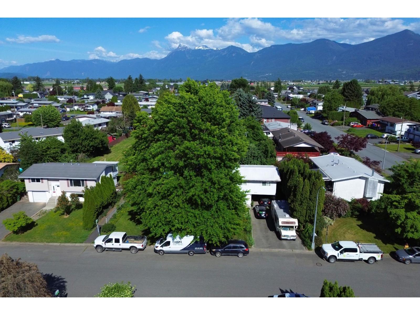 8708 CORNWALL CRESCENT|Chilliwack Proper South