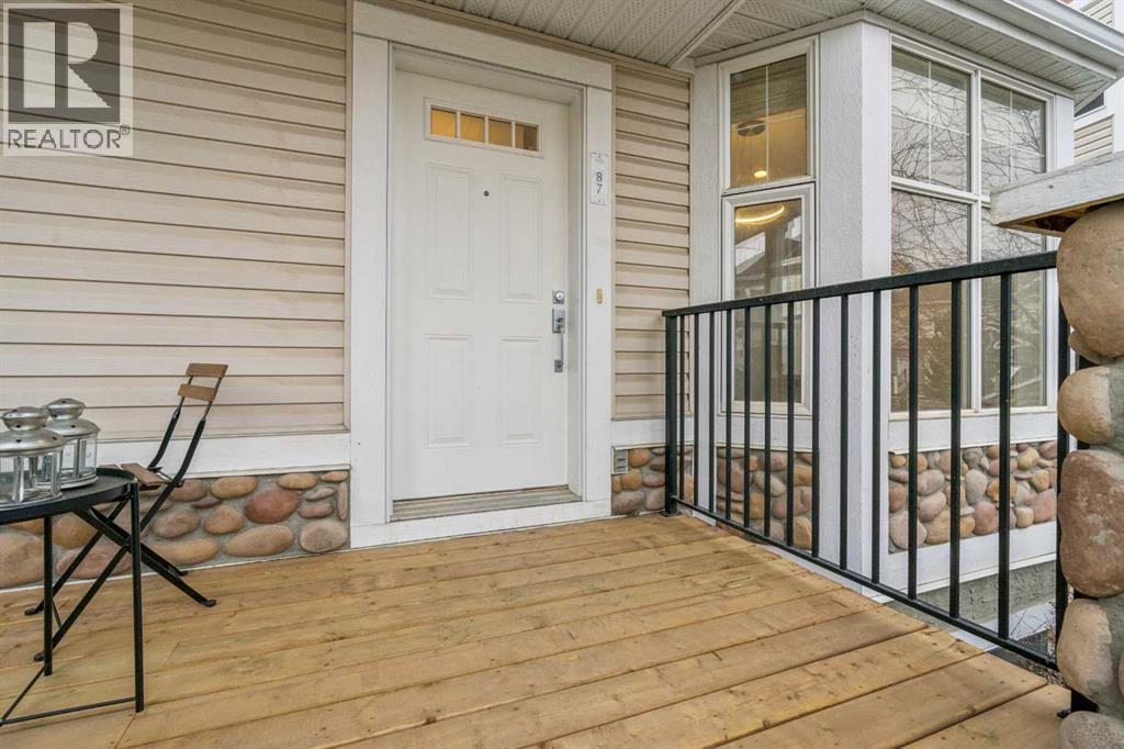 87 West Springs Lane SW