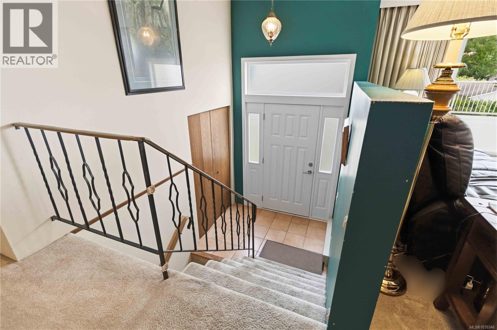 564 OConnell Pl