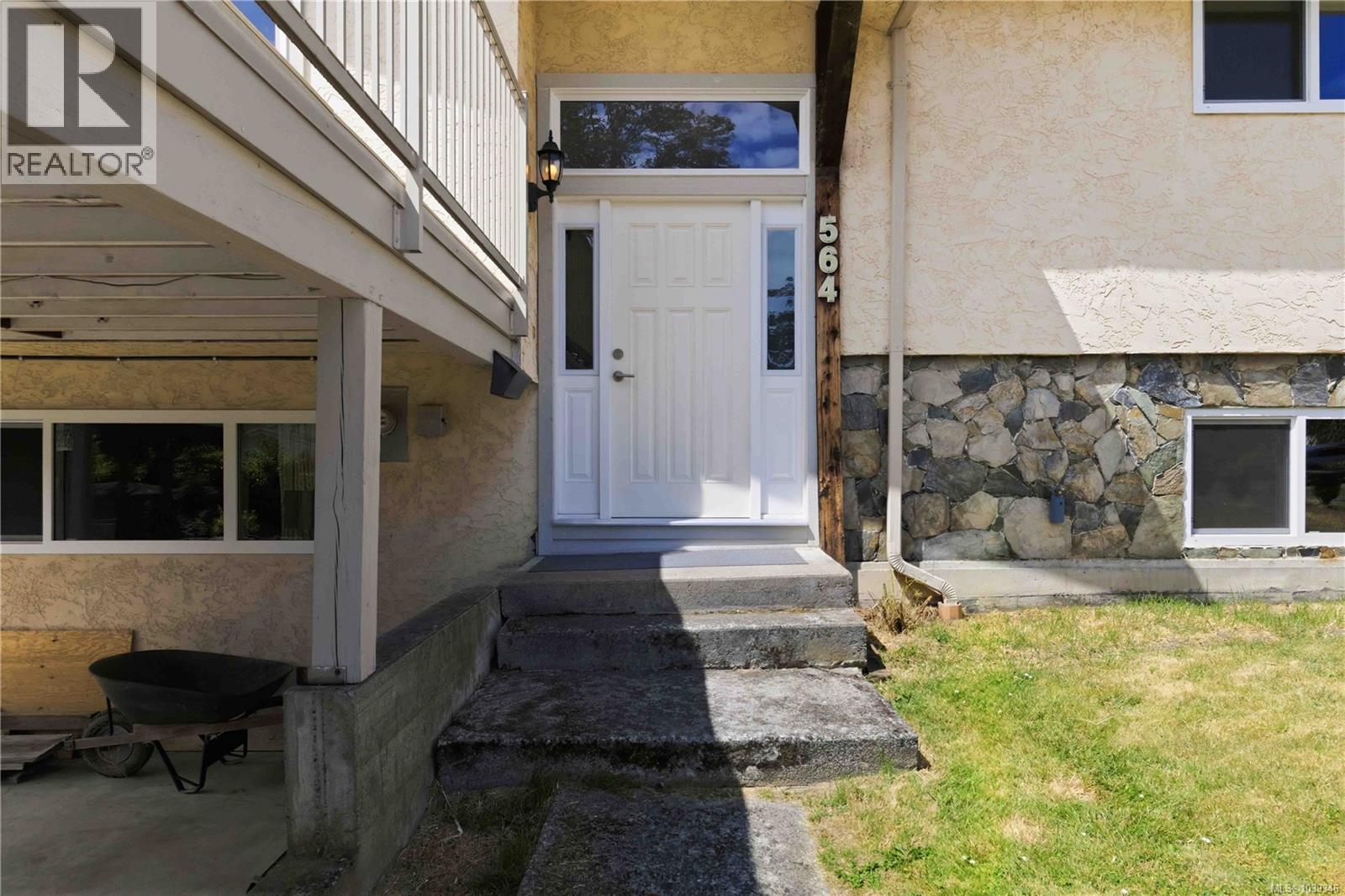 564 OConnell Pl