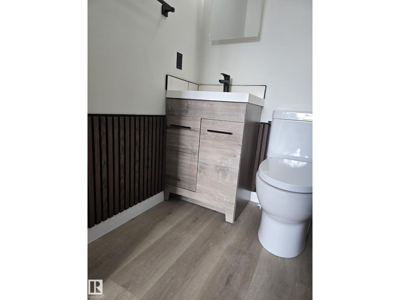 11628 151 AV NW