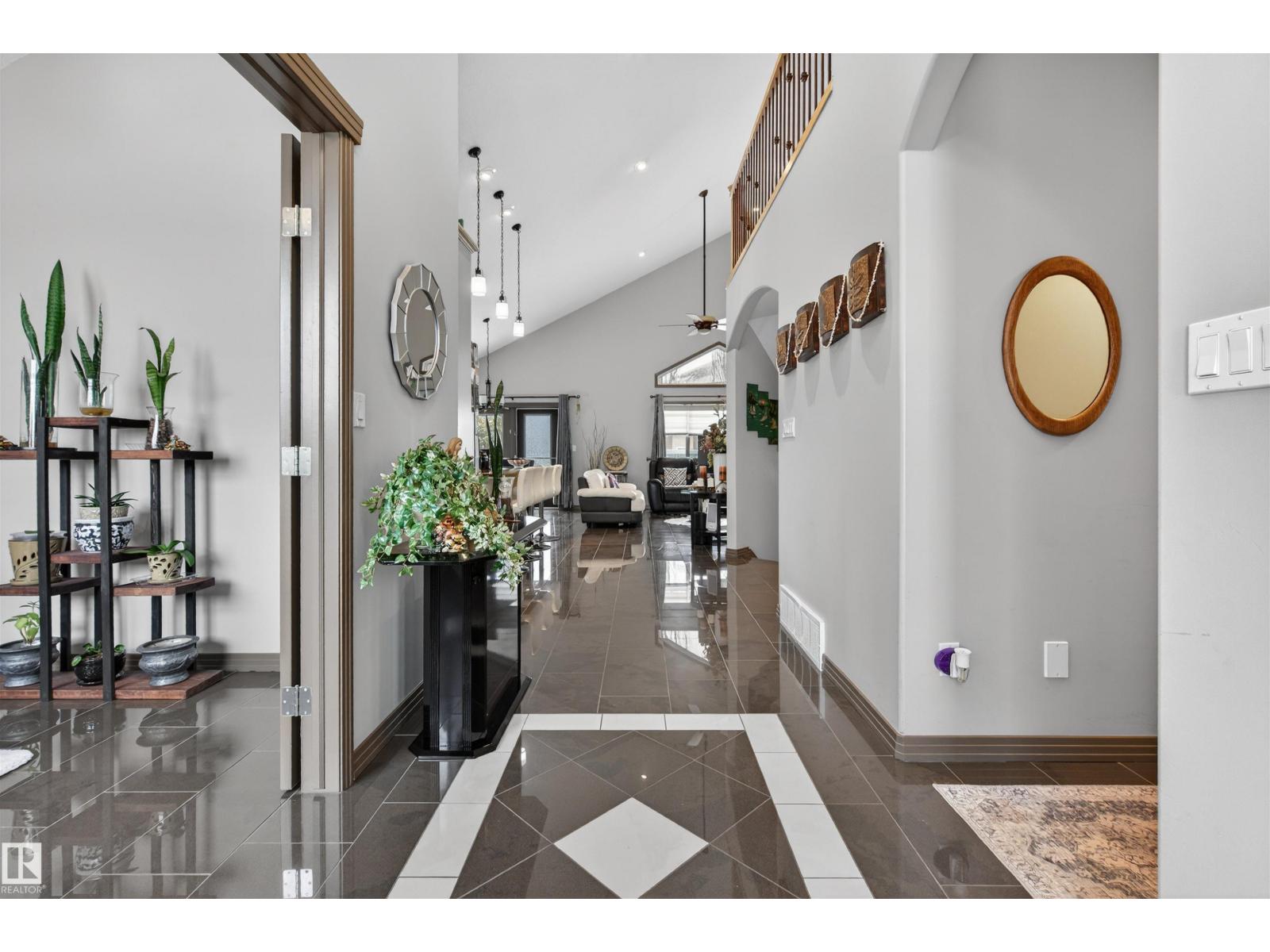 1213 CUNNINGHAM DR SW