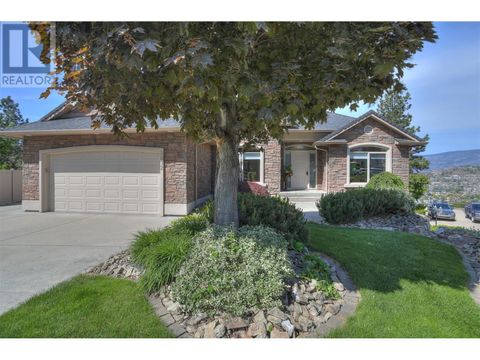 2072 Lillooet Court Kelowna BC V1Y1V2