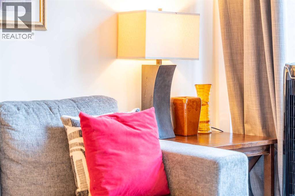 220, 104 Kananaskis Way