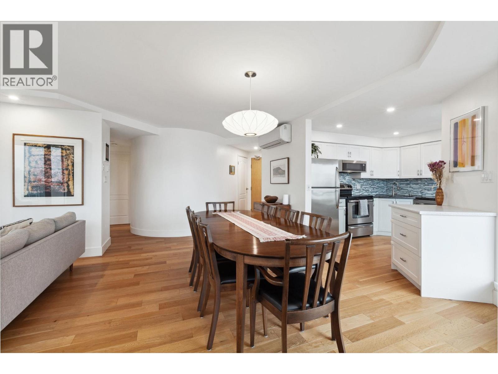 1202 120 W 2ND STREET